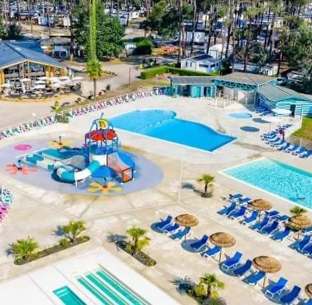 Kemp Mobil-home Mick Et Stefie *