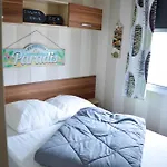 Mobil-home Mick Et Stefie キャンプ場 サン・ジュリアン・アン・ボルヌ